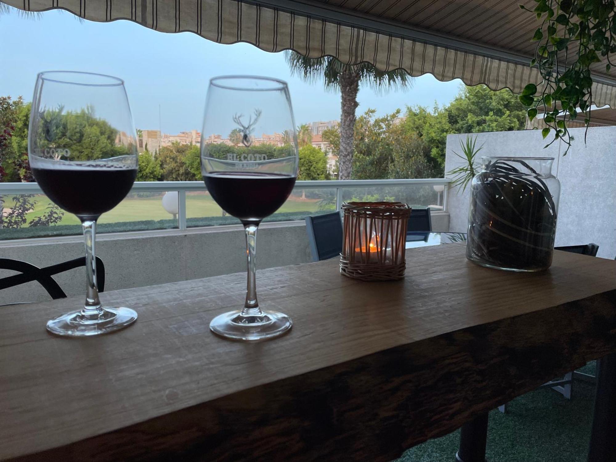 شقة Large Relaxed Terrace, Golf Views لقنت المظهر الخارجي الصورة